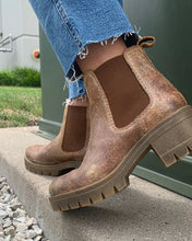 Load image into Gallery viewer, Pran Cer Leather Boot